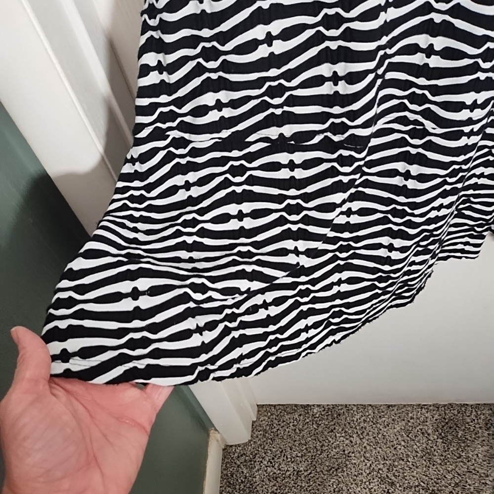 Anne Klein Black White Fit/Flare Dress Women's 6 Capped Sleeve Stretch - Picture 4 of 9